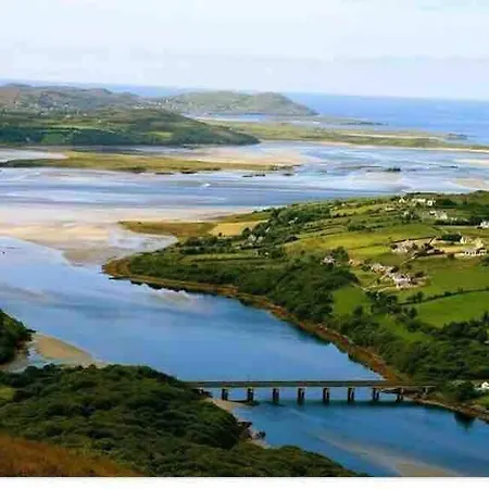בית נופש Brownes Sea View No 2 Dungloe 14km *